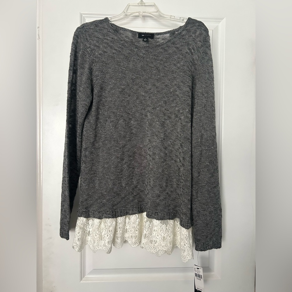 AB Studio Gray Women's Sweatshirt with Lace Hem